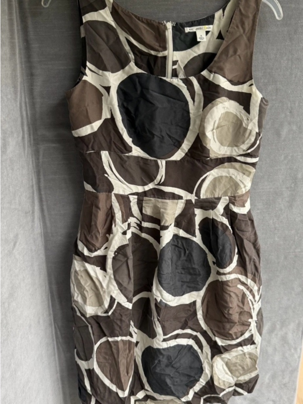 Banana Republic Midi Dress in Brown, Black & Cream Circle Print size 4